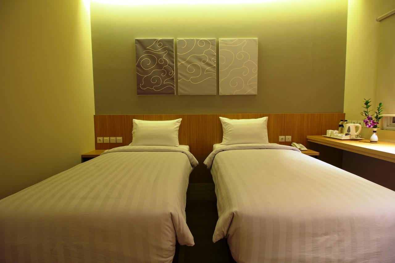 วิโนเทล จิเรบอน Hotel ภายนอก รูปภาพ