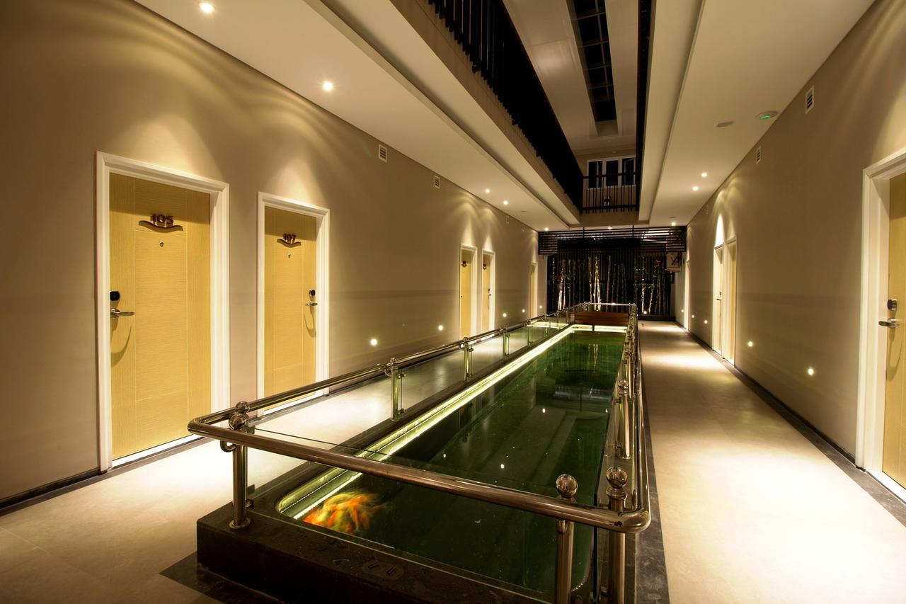 วิโนเทล จิเรบอน Hotel ภายนอก รูปภาพ